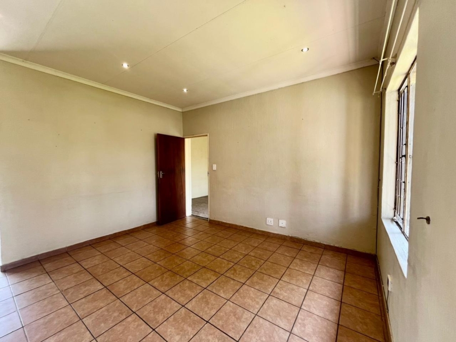 4 Bedroom Property for Sale in Waterval East North West